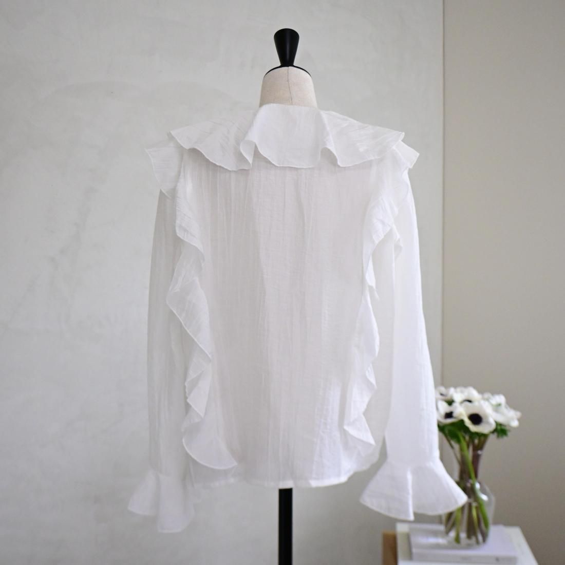 Airy frill chiffon blouse