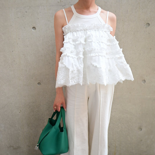 夏のシンプルなお洋服が一気に可愛く