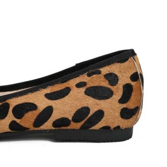 Leopard flat shoes