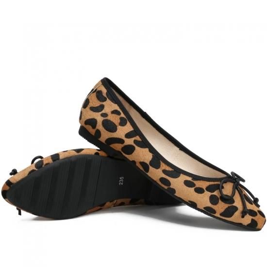 Leopard flat shoes