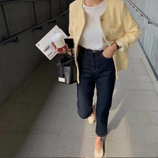 Round collar tweed jacket
