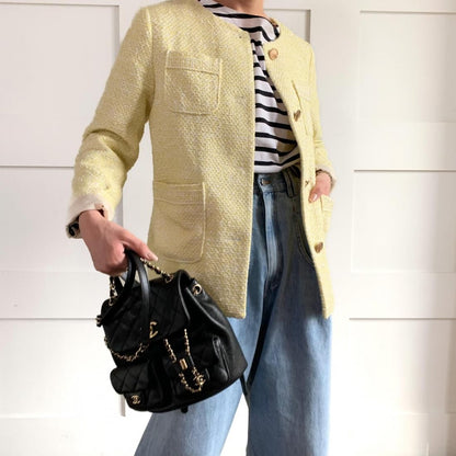 Round collar tweed jacket
