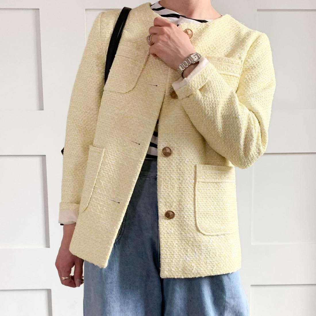 Round collar tweed jacket