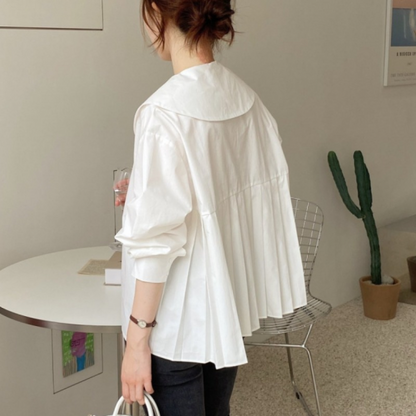 Back pleat blouse