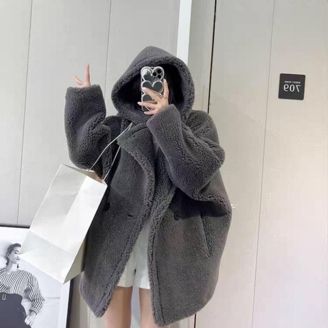 Boa short hoodie coat