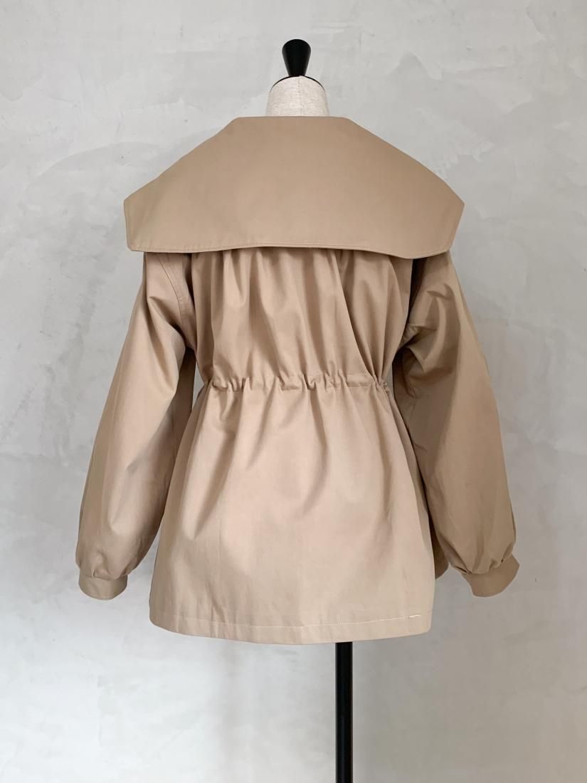 Big collar trench