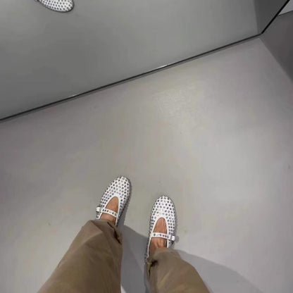 Studs flat shoes