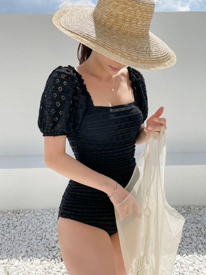 Flower off shoulder