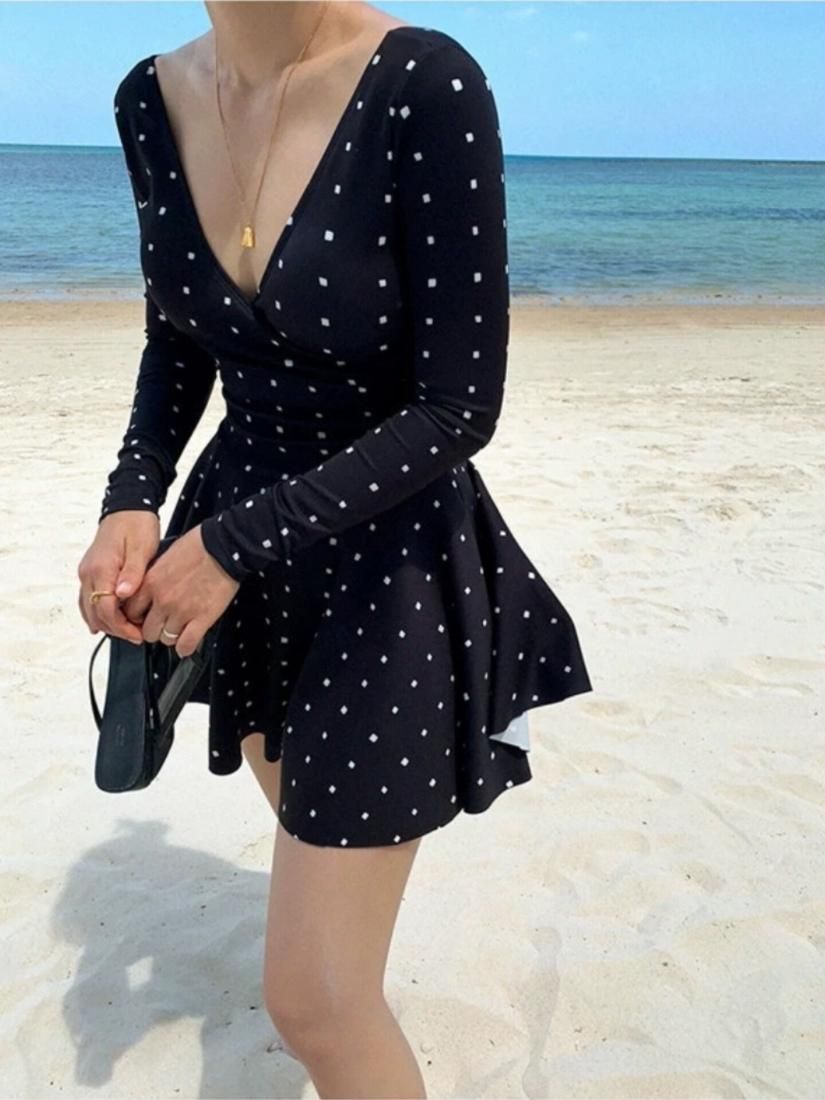 Vneck one-piece 