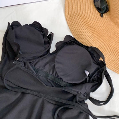 Scallop one-piece