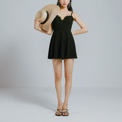 Scallop one-piece