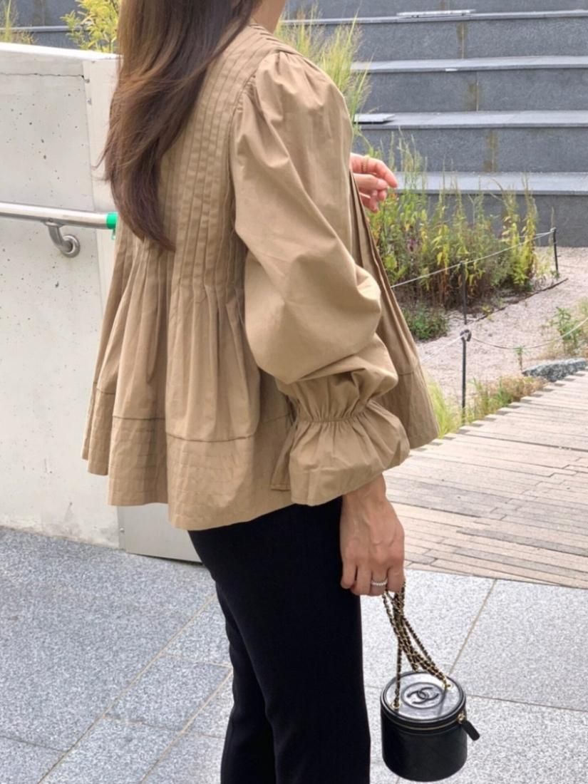 Pleats shirts