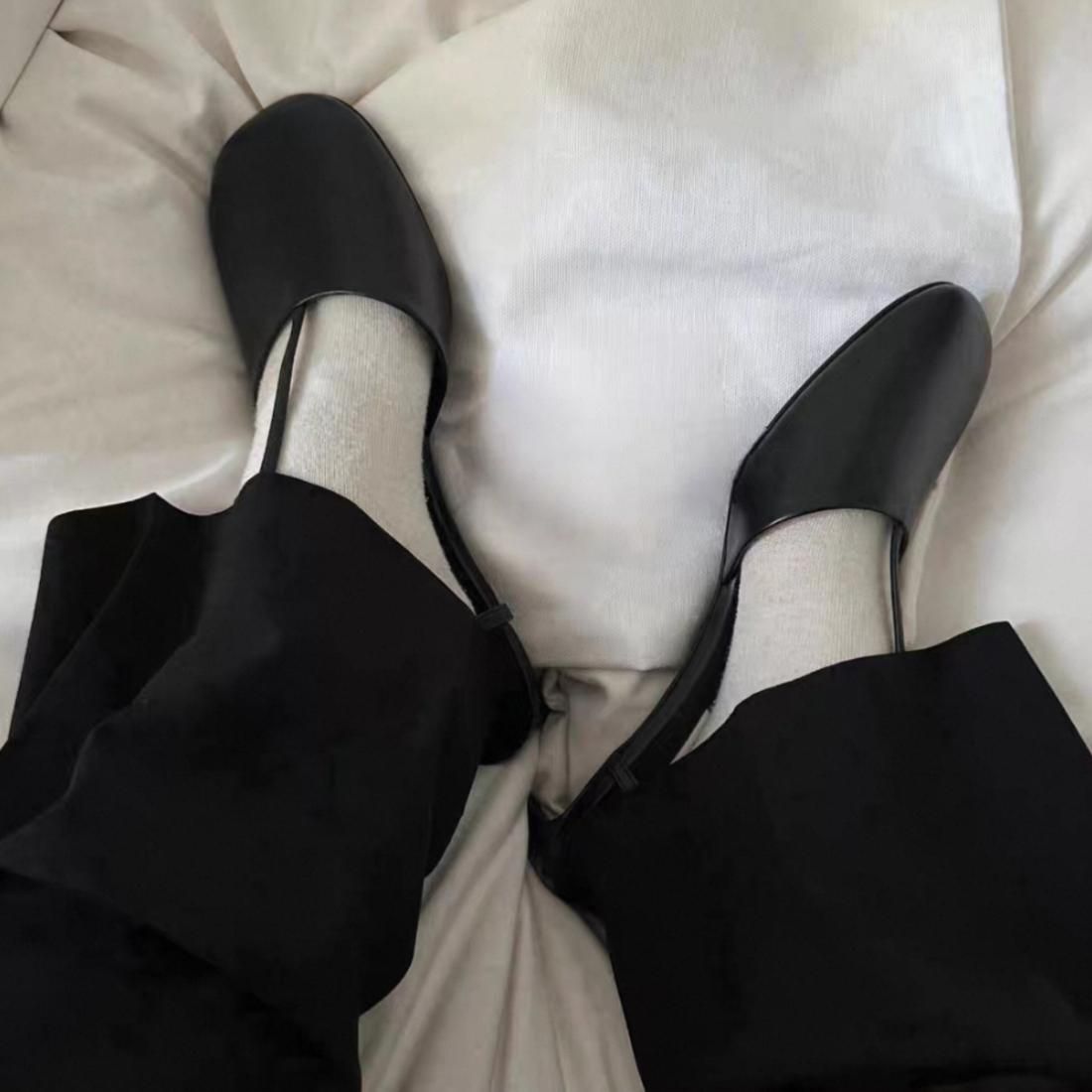 T-strap sandals
