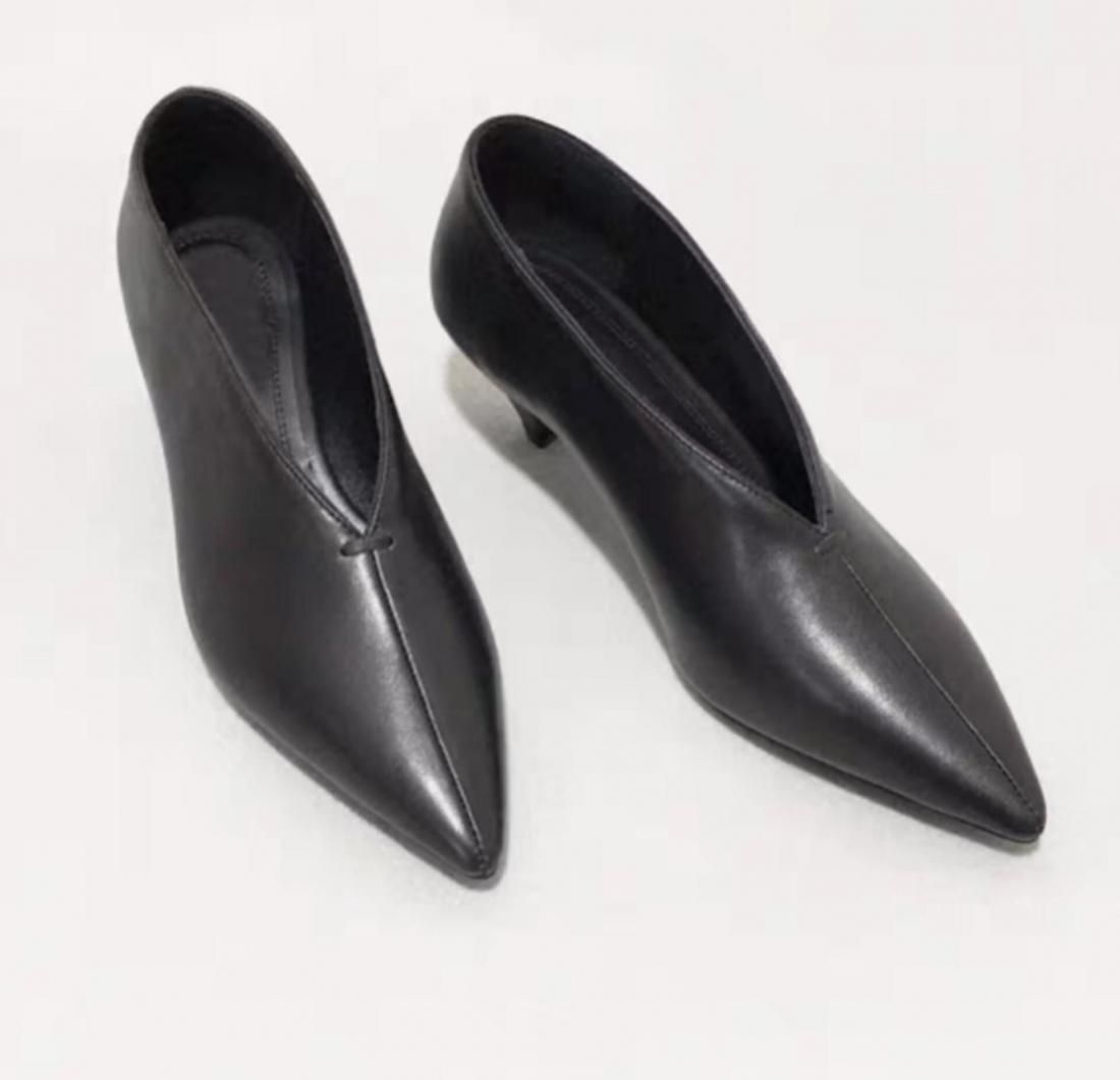 Crepe heels