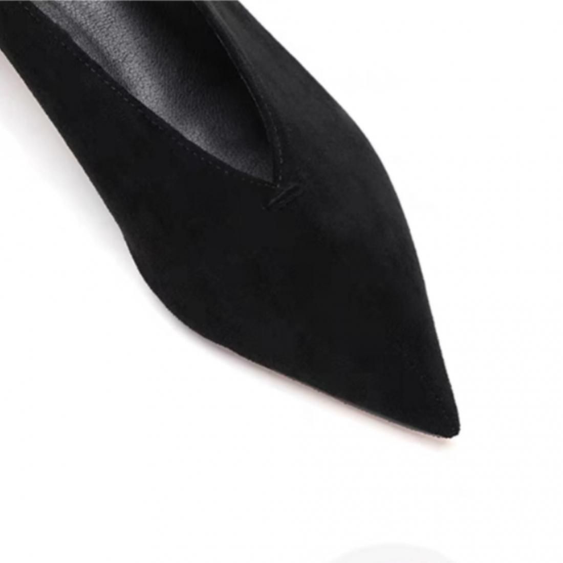 Crepe heels