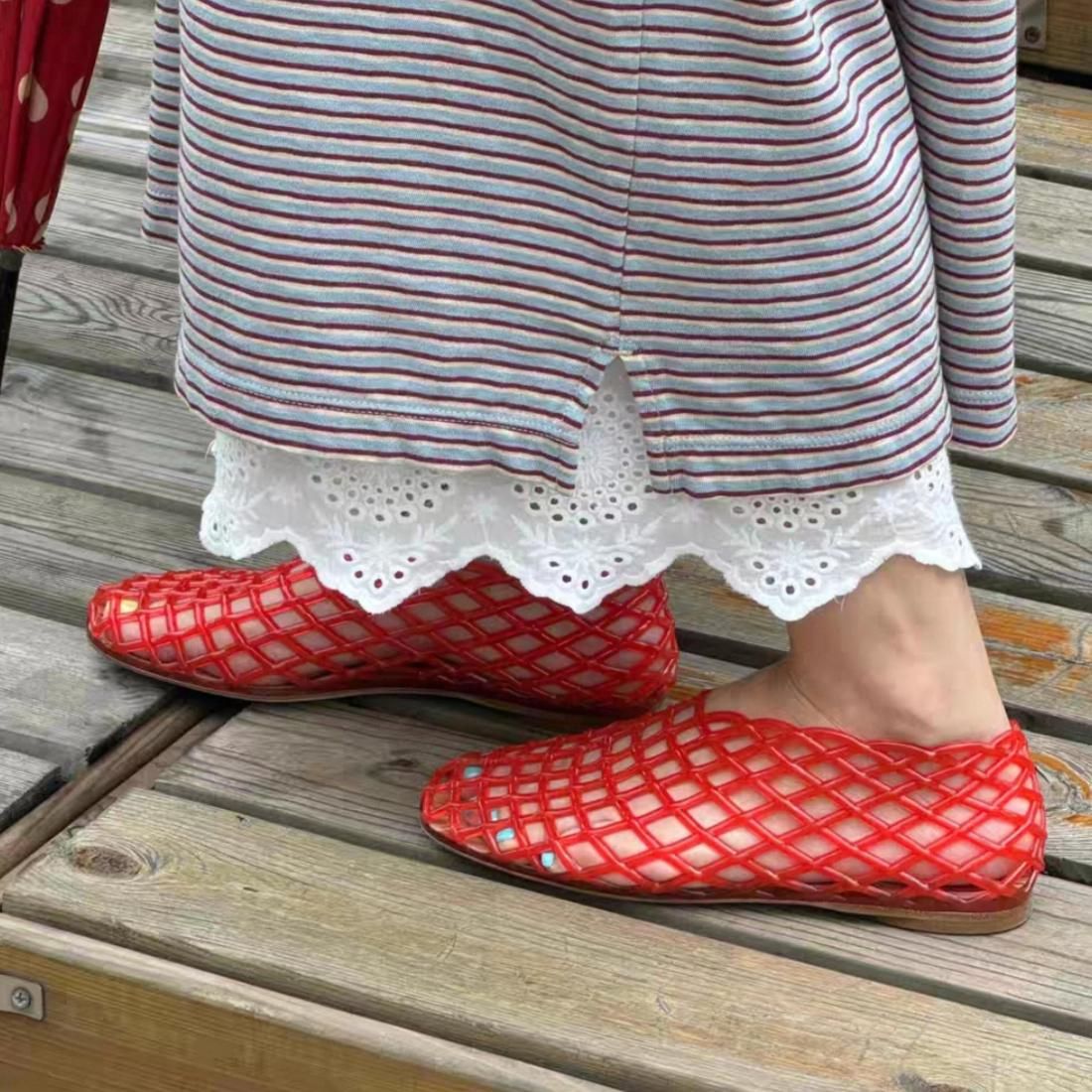 Net shoes