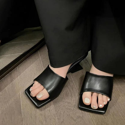 Edge curve sandals