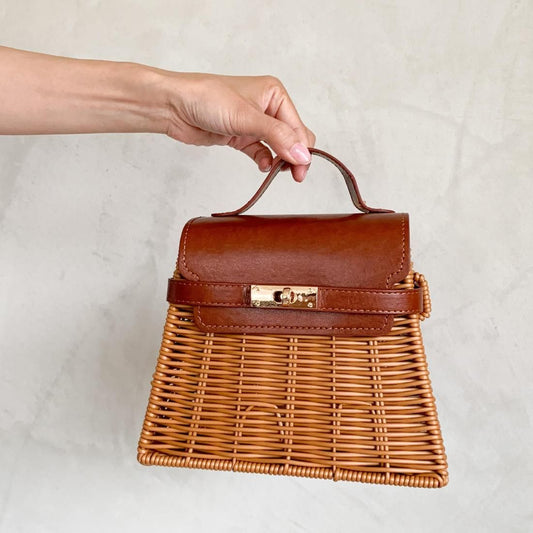 Classic basket bag