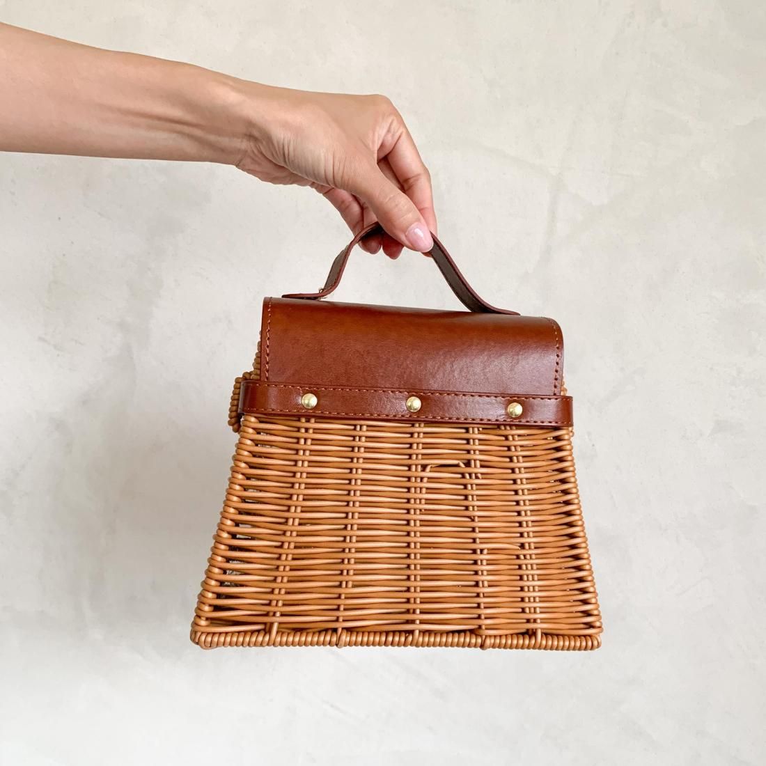 Classic basket bag