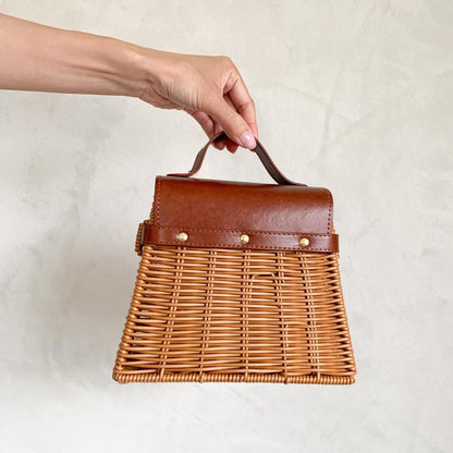 Classic basket bag