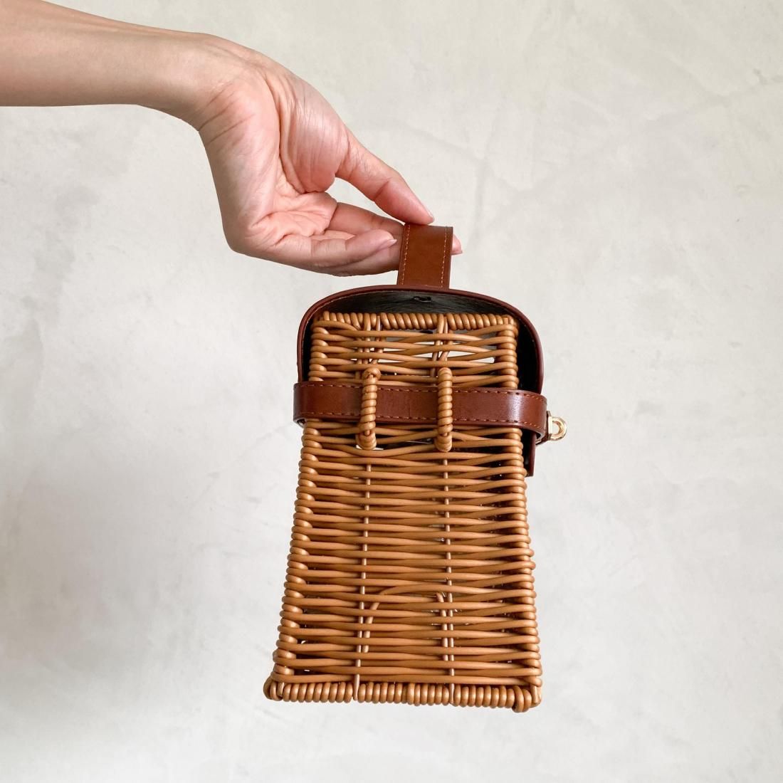 Classic basket bag