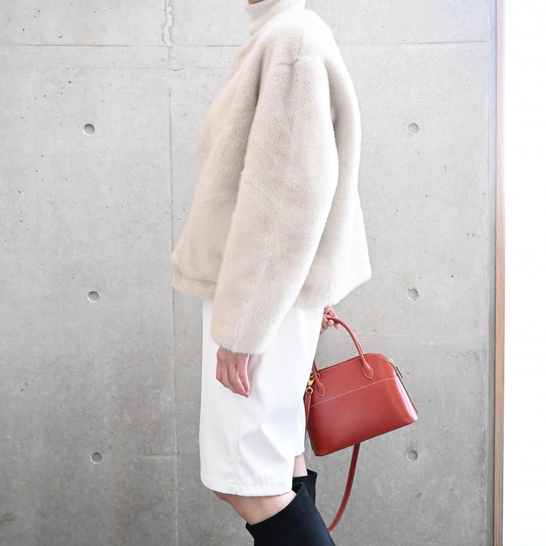 Elegant No-Collar Fur Jacket