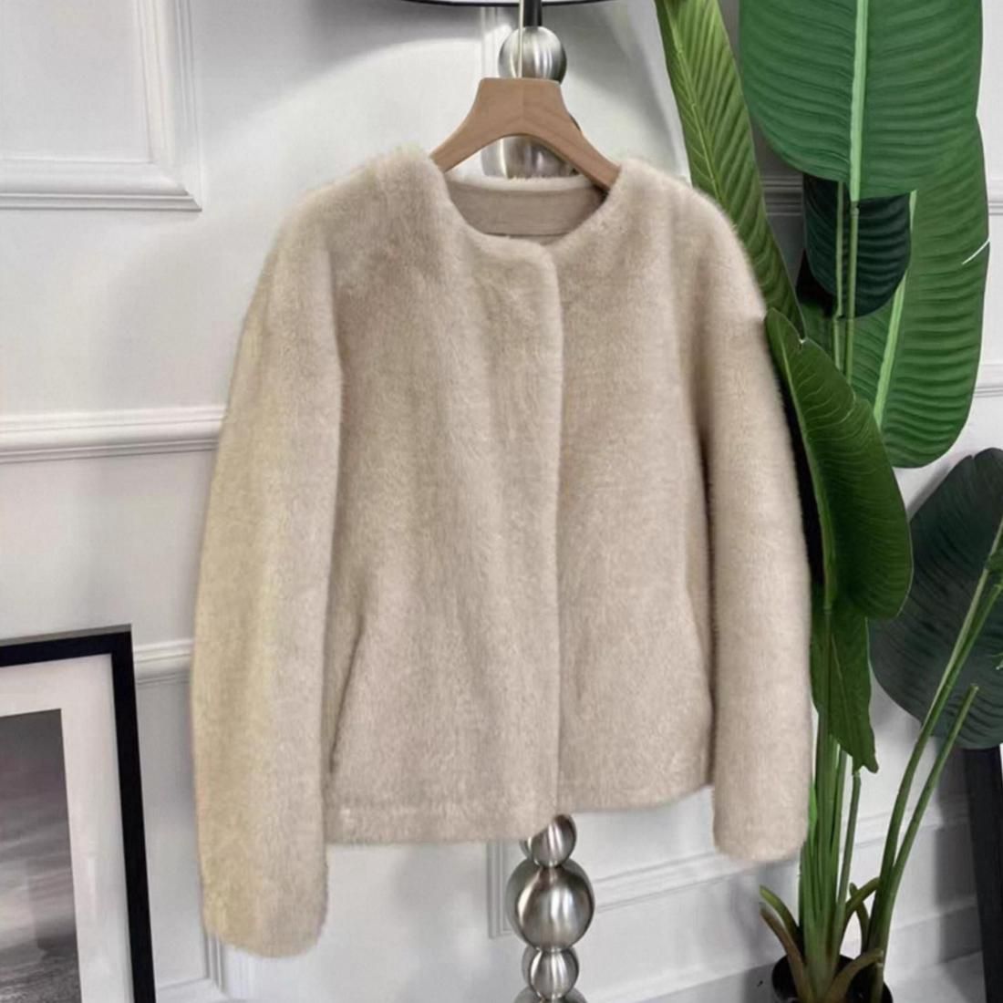 Elegant No-Collar Fur Jacket