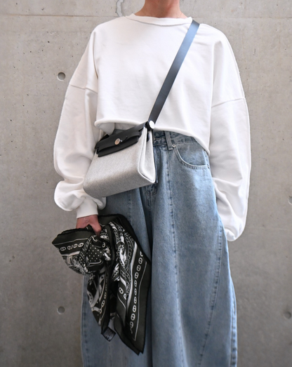 Cropped sweat top