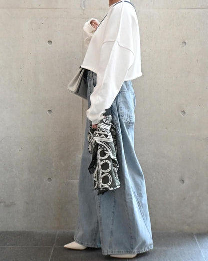 Cropped sweat top