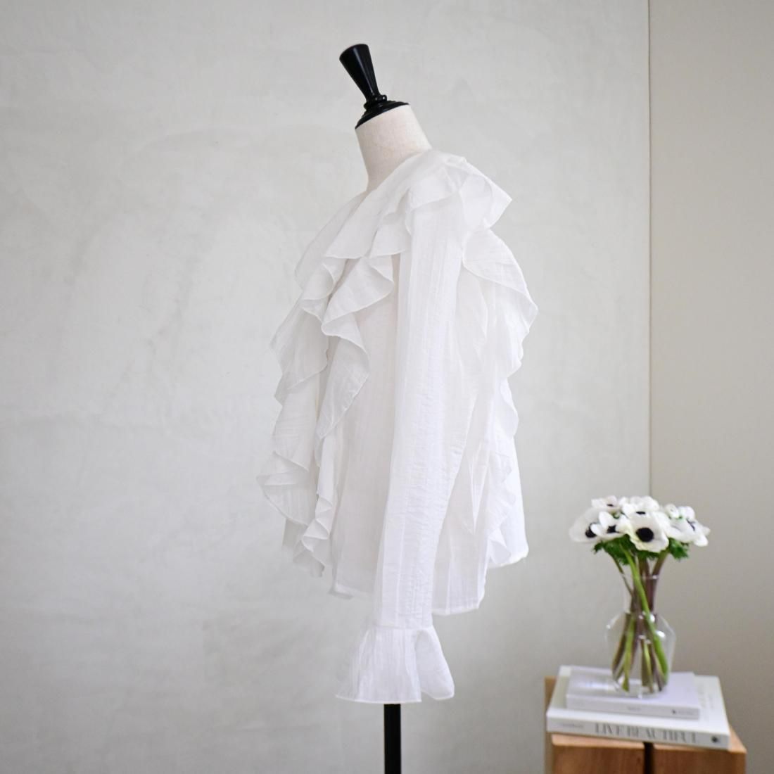 Airy frill chiffon blouse