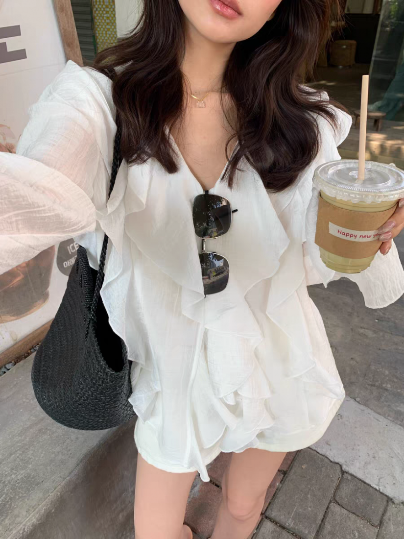 一部即納☆Airy frill chiffon blouse