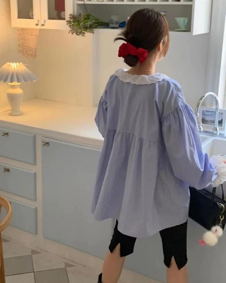 Lace tunic blouse