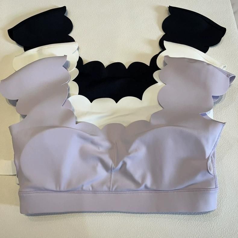 Scallop sports bra