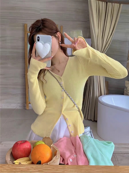 Soft V-neck cardigan