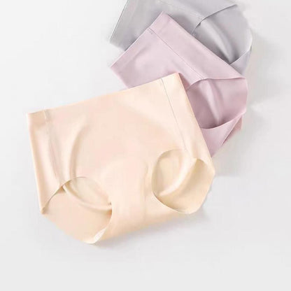 Seamless training shorts
