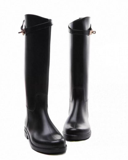 Belt rain boots