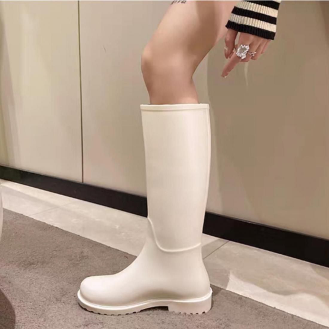 Basic rain boots