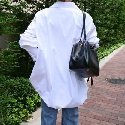 アシンメトリーなデザイン
