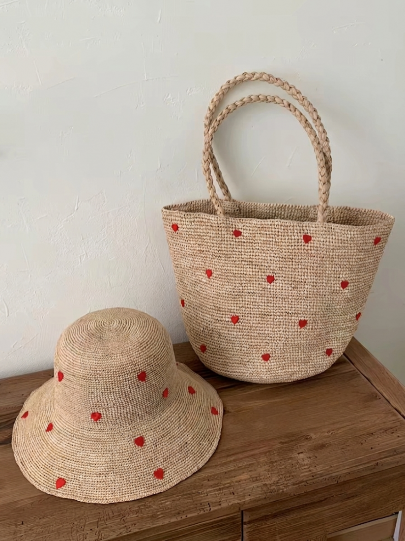 Heart Raffia Bag