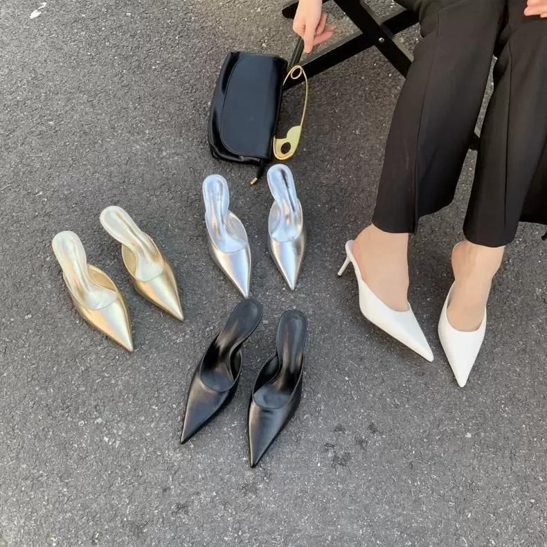 Urban Pointed Mule