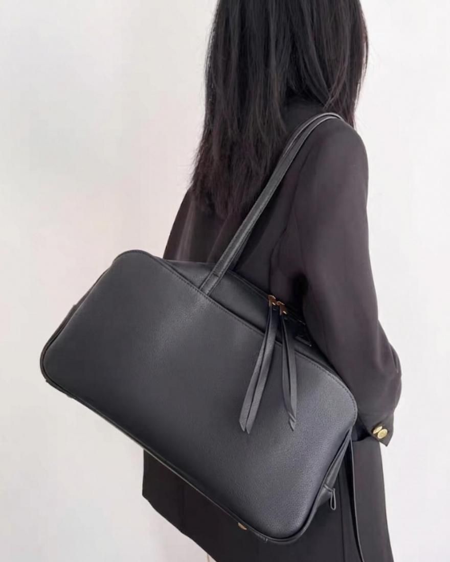Light Boston Bag