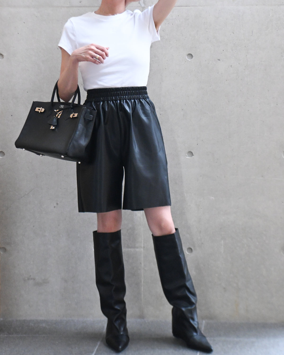 162cm / PU LEATHER BLACK着用