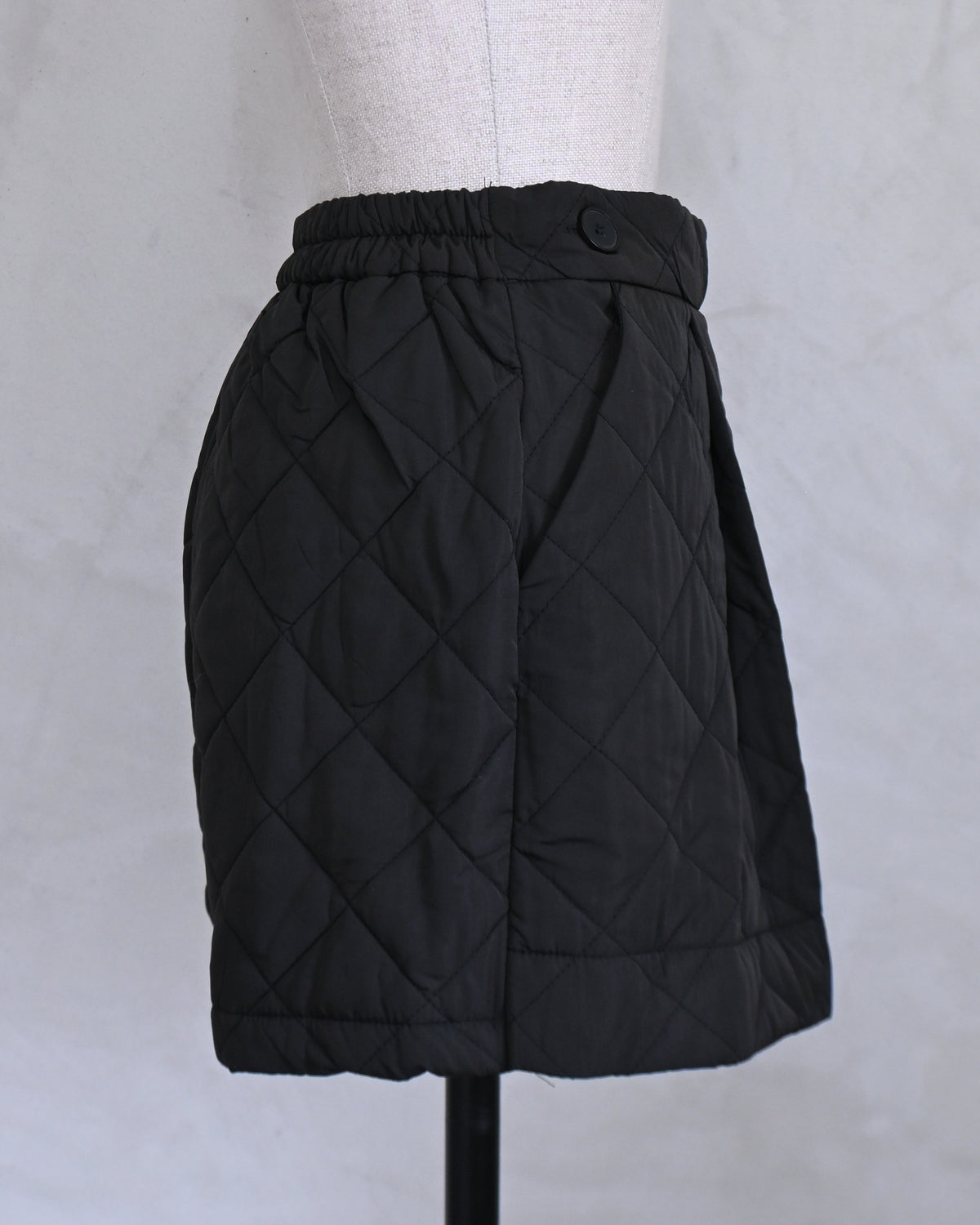 Quilted Wrap Short Pants