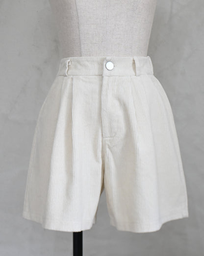 Corduroy Tuck Half Pants