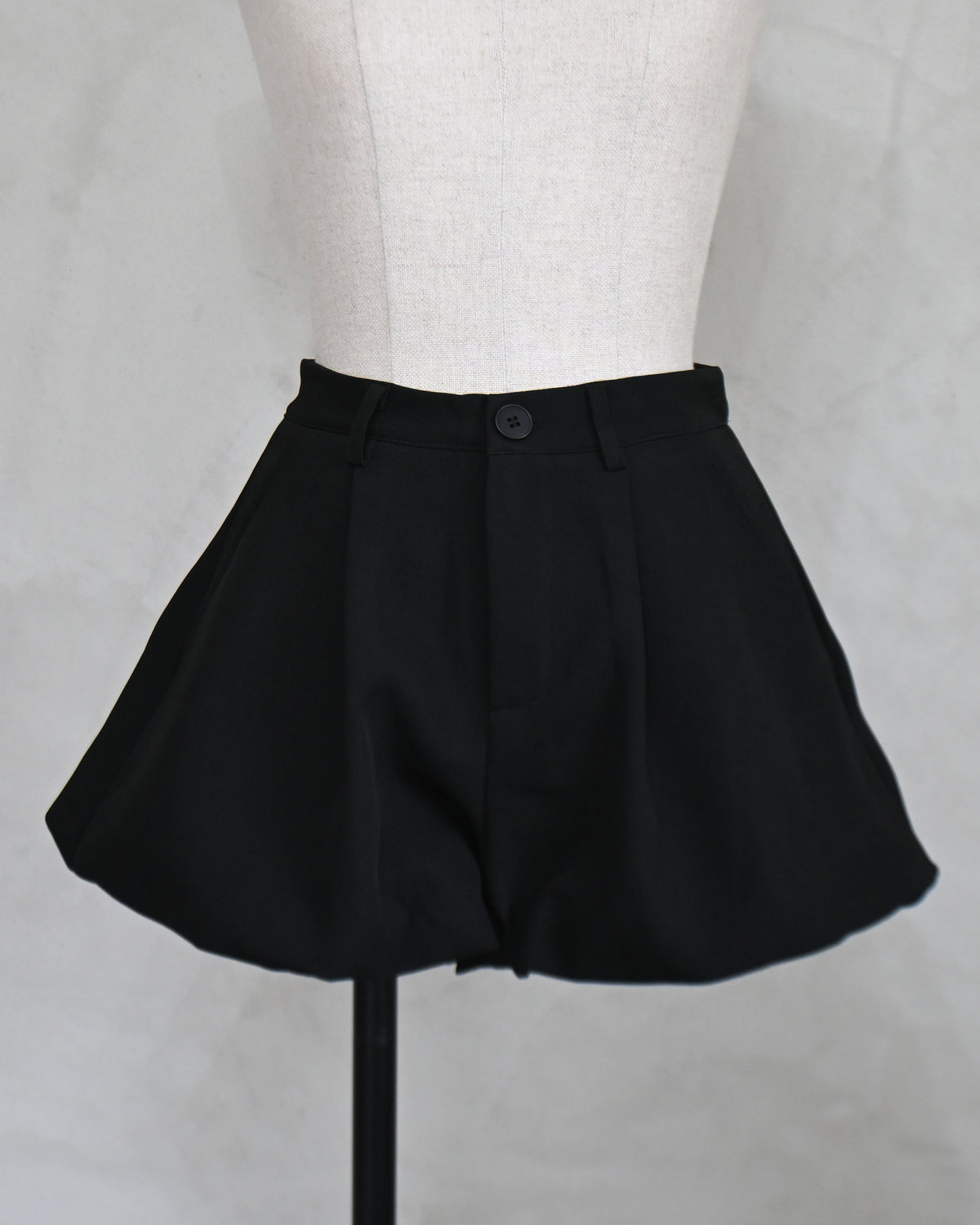 Balloon Hem Short Pants