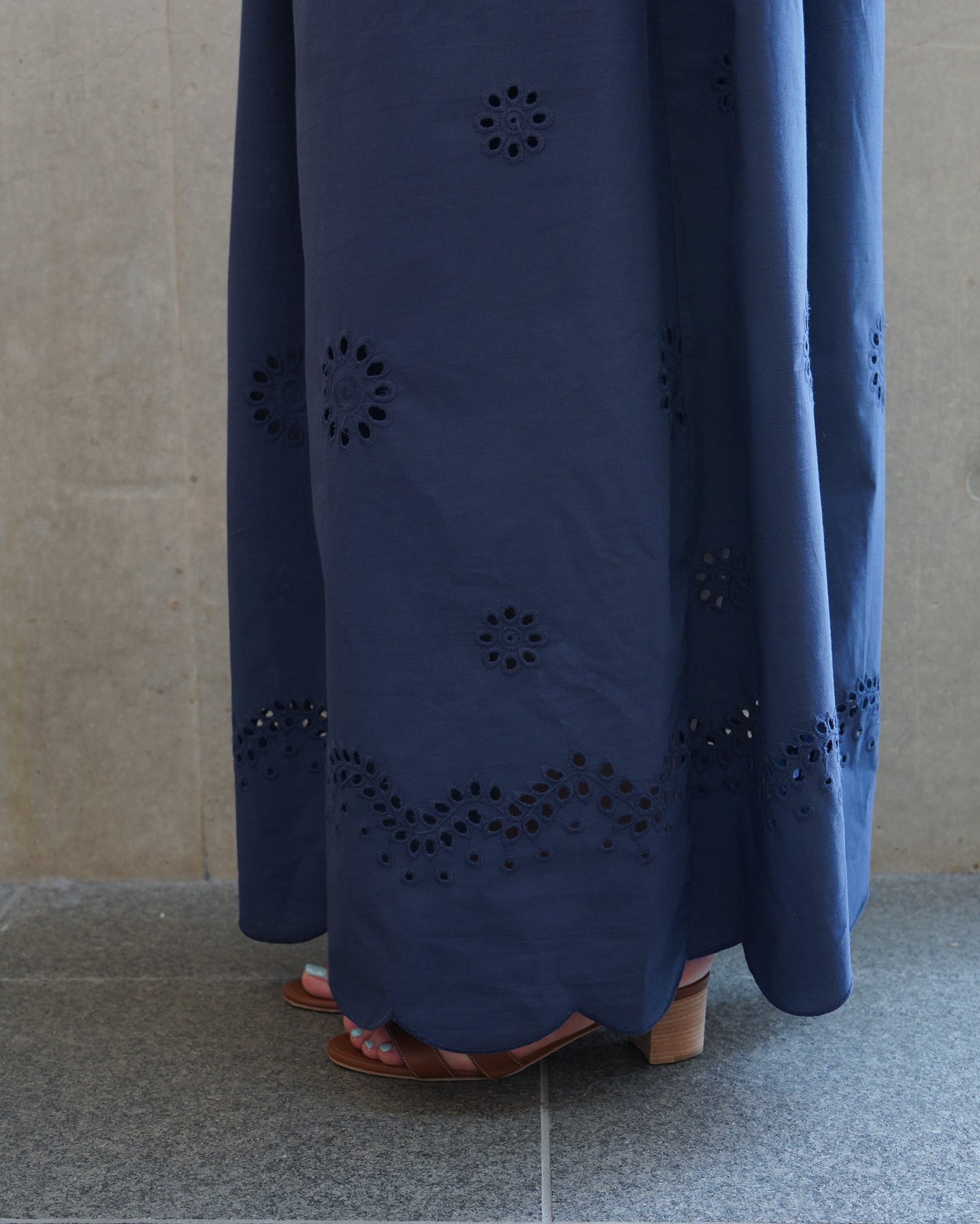 162cm 49kg / 5cmヒール着用