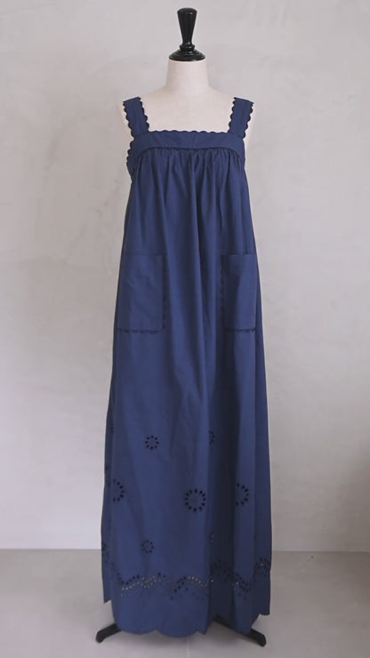 Scallop Lace Maxi Dress