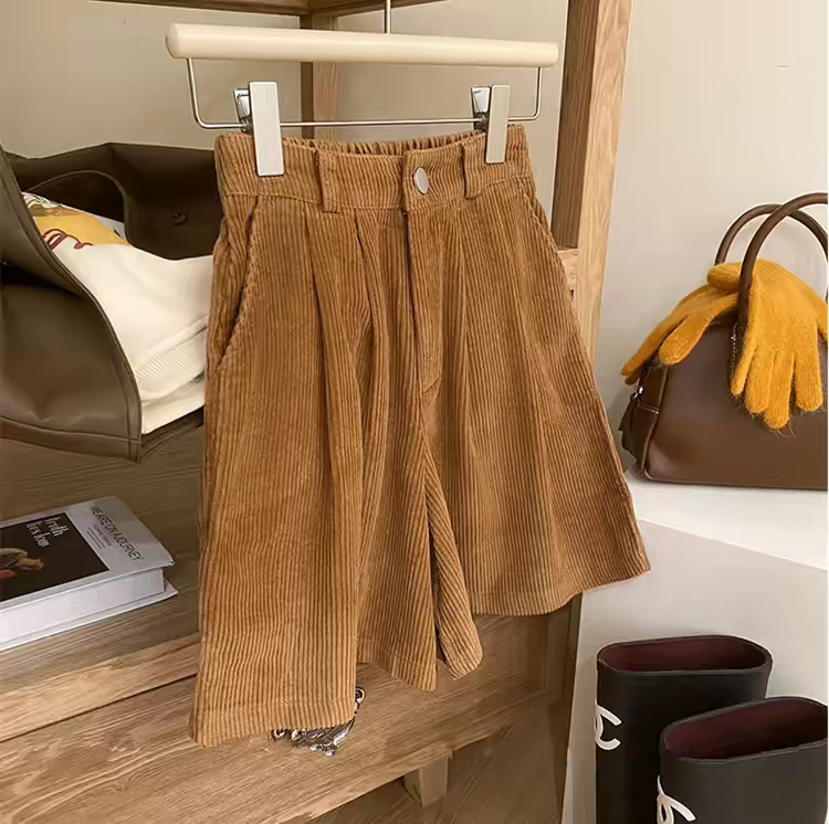 Corduroy Tuck Half Pants